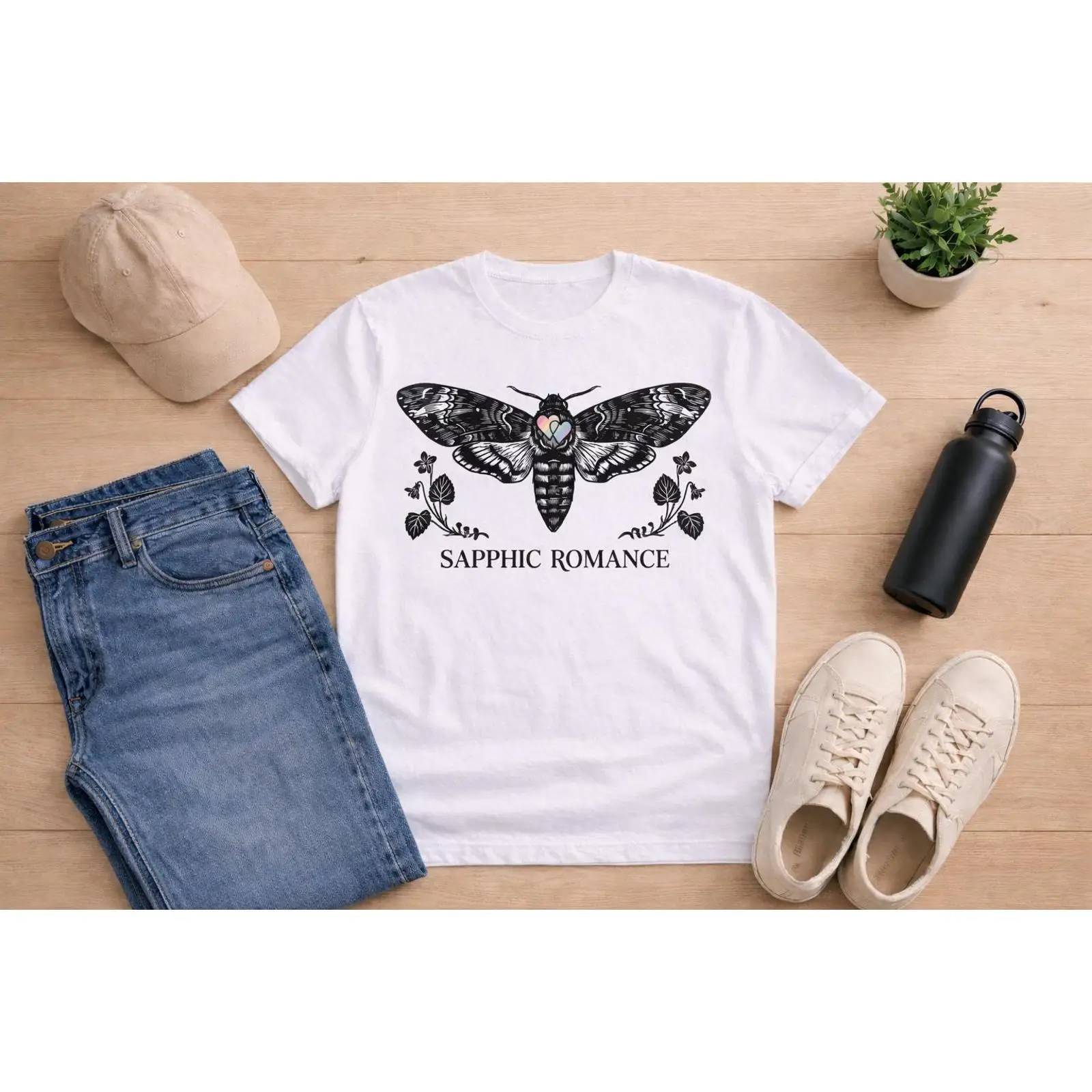 Vintage Queer Fashion - T-shirt Gothic Sapphic Romance Death Moth