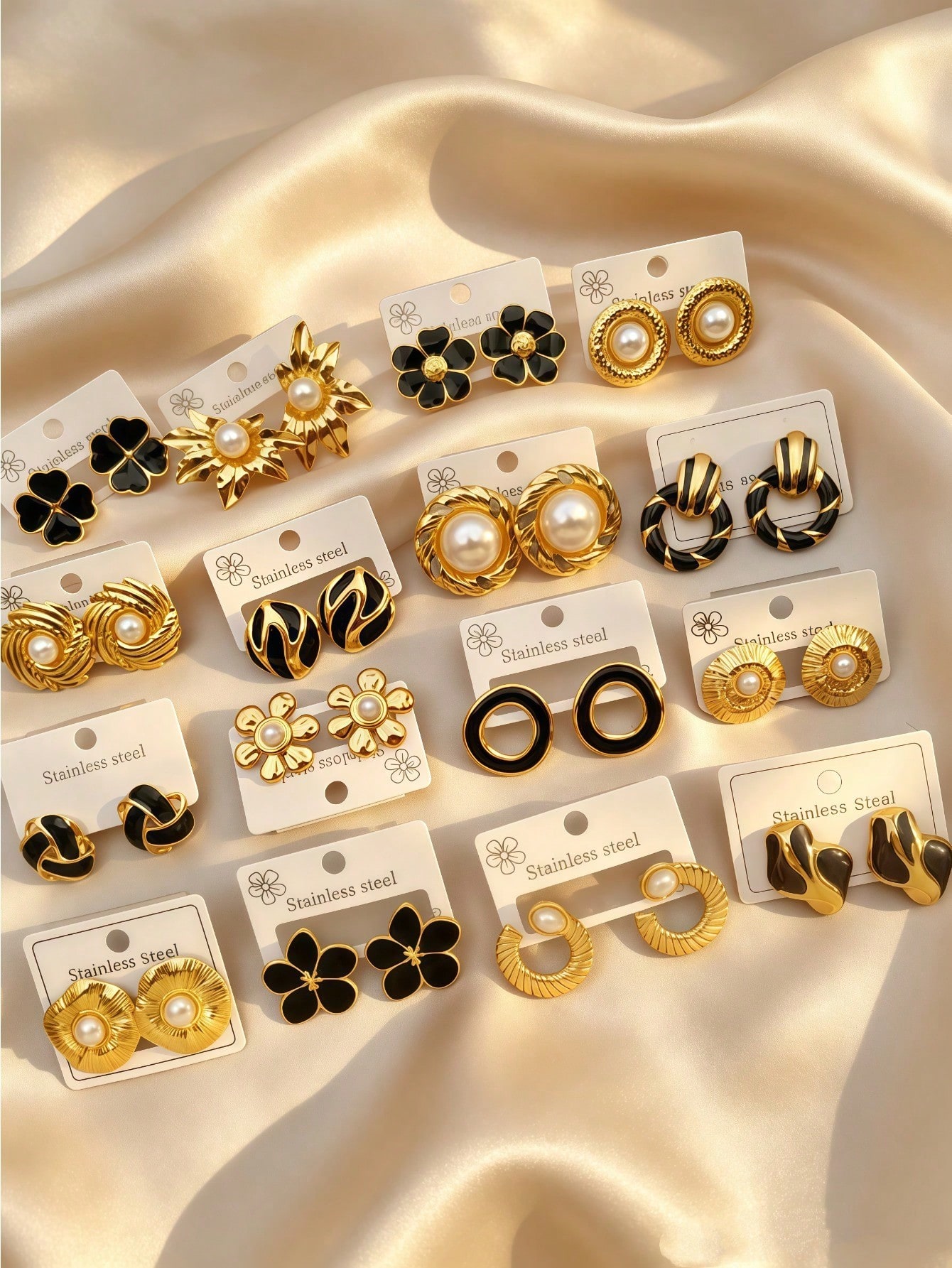 Orecchini a Perno in Acciaio I - Vintage Fashion Theme recensione e prezzo