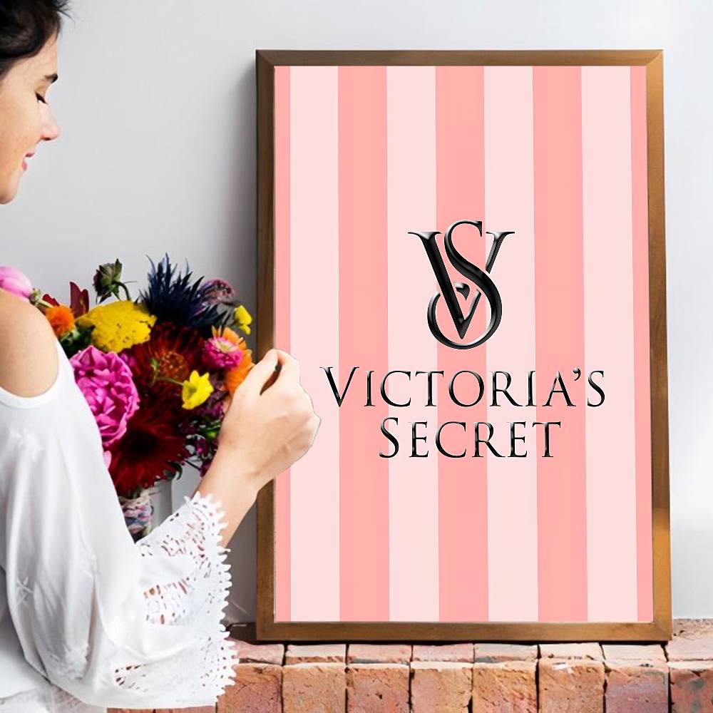 V-Victorias-Fashion-S-Secret P - Vintage Fashion Illustration recensione e prezzo